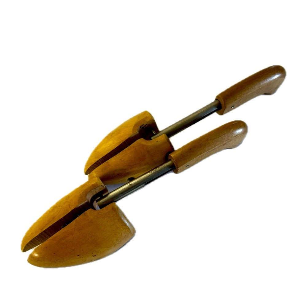 😎 Vintage Rochester Wooden Shoe Tree Stretchers in excellent condition